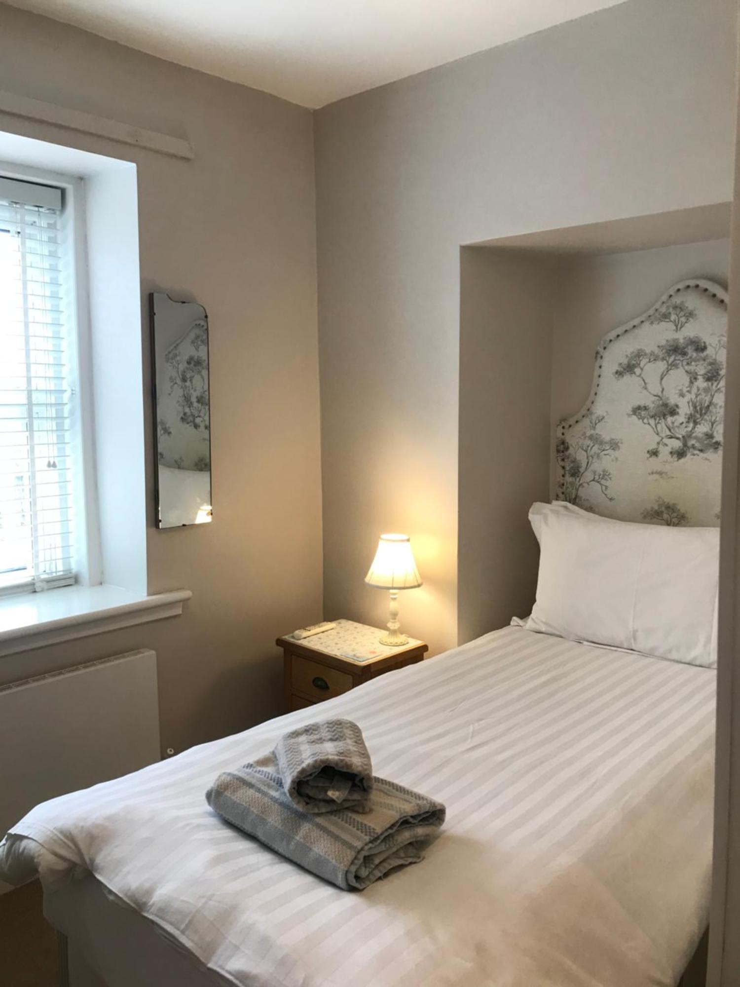 Netherdene Country House Bed & Breakfast Траутбек Экстерьер фото
